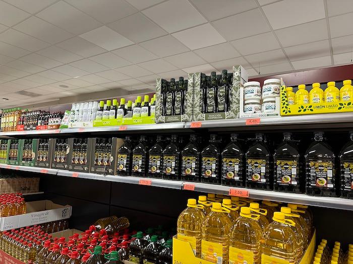 De l'huile d'olive dans un supermarché espagnol