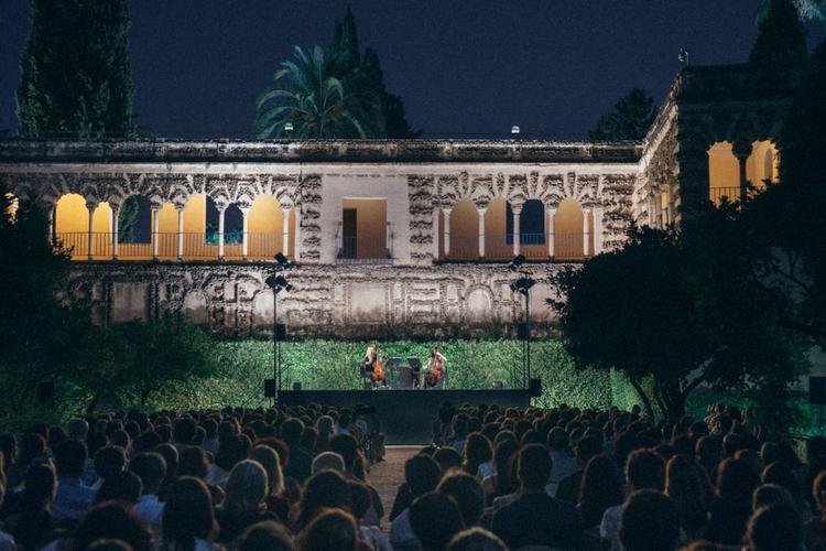  le Real Alcázar célèbre une nouvelle année le cycle de concerts Noches en los Jardines del Real Alcázar.
