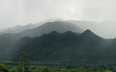 Pluie-montagne-lamphun-thailande