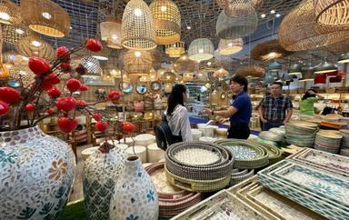 Salon : meubles et decorations artisanales au Vietnam