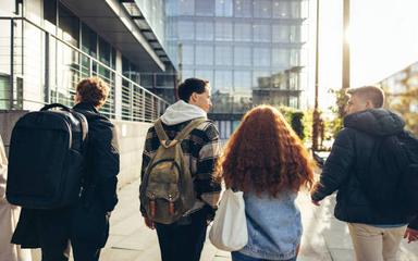 Comment continuer à évoluer dans un cadre international pendant ses études en France?