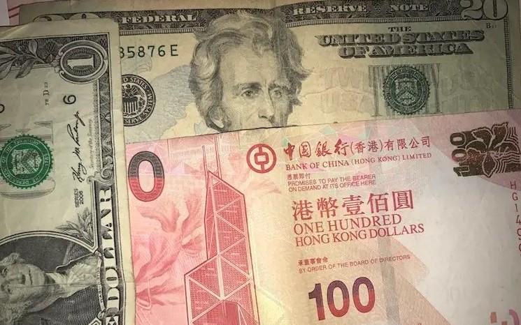 Hong Kong dollar trop fort lié à l'US dollar