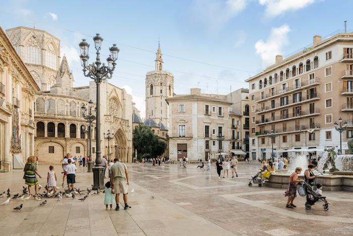 plaza de la reina à Valencia en journée