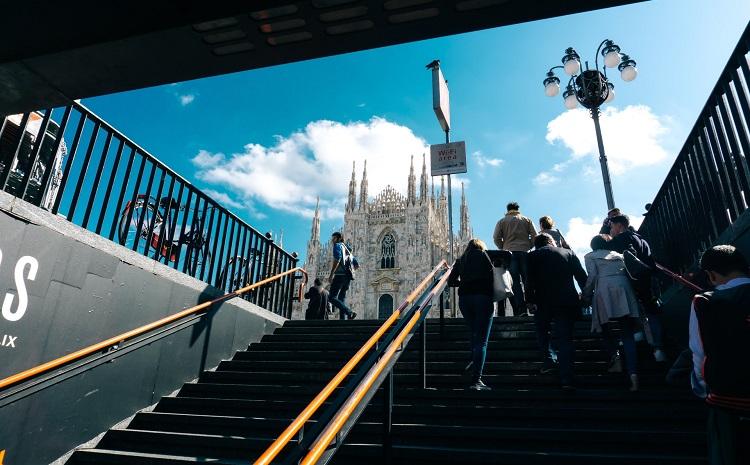 MILAN METRO DUOMO