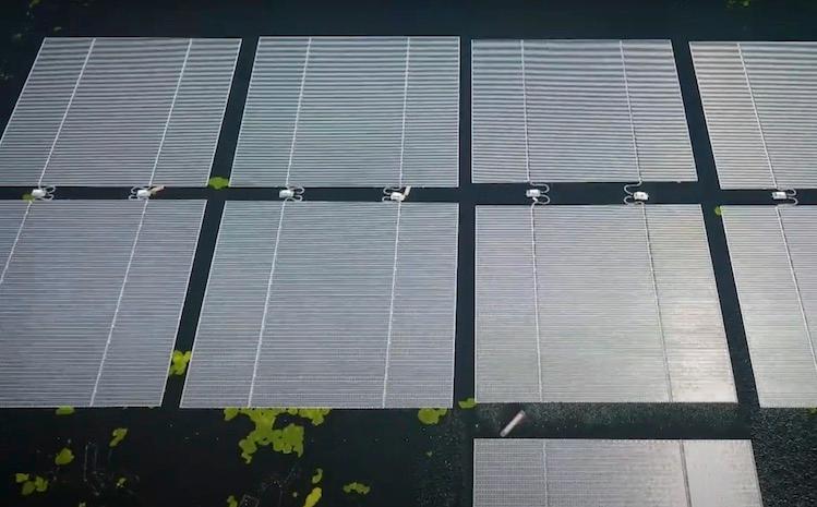 floating solar panels