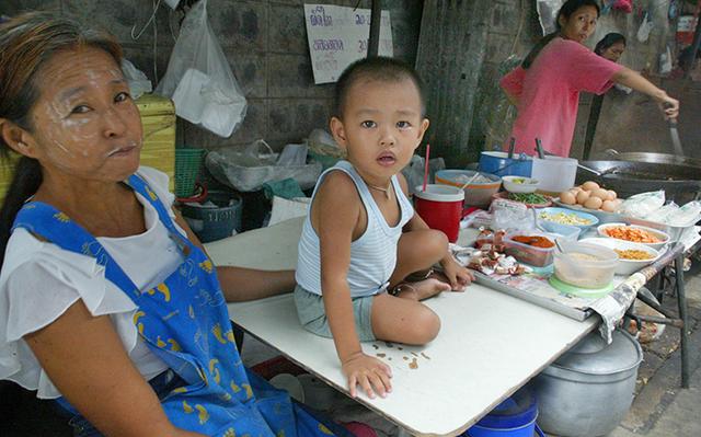 Mere-enfant-Thailande