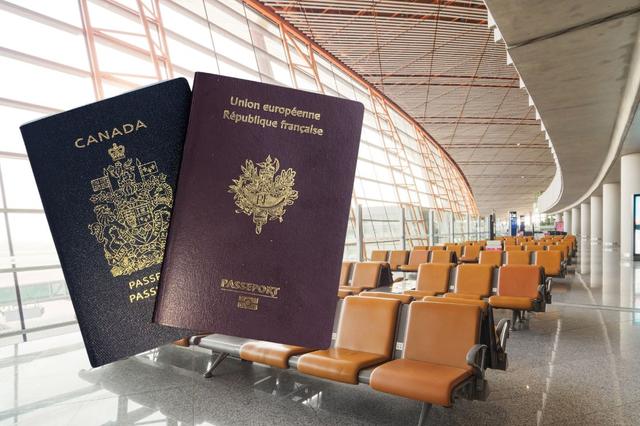 passport canadien et français