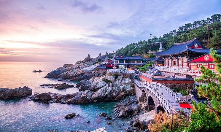 Temple de Hae dong yonggungsa dans la ville de Basan en Corée du Sud