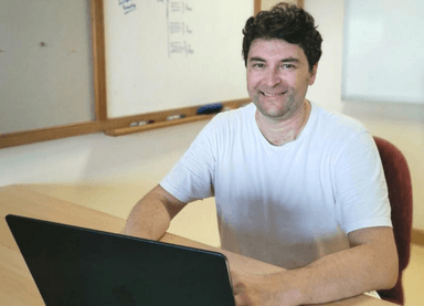 Xavier Bresson, chercheur en intelligence artificielle et enseignant à la National University of Singapore.