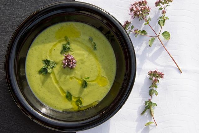 soupe-courgette pologne 