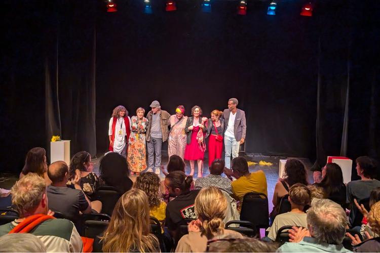 Liberté Totale, la troupe, l'autrice et la coach