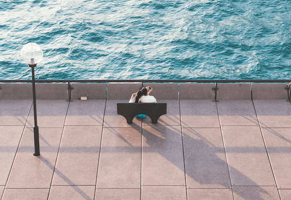 Pourquoi continuer à « dater » quand on est en couple depuis longtemps ?