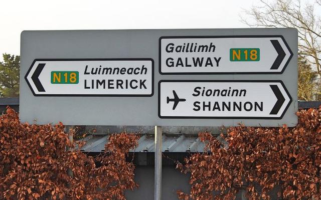 signalisation en Gaelic Irlandais et en Anglais