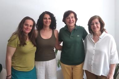 quatre femmes interpretes francais espagnol