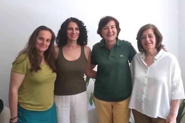 quatre femmes interpretes francais espagnol