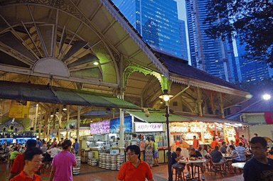 Lau Pa Sat, un hawker centre ouvert 24/24 (© Wikimedia)