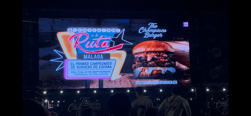 The Champion Burger festival / Marine Boullenger