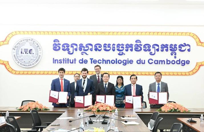 Photo : Ambassade de France