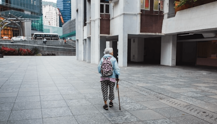 old lady hk brandon-lee-unsplash