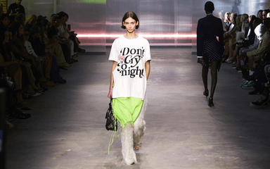 En 2025, la Fashion Week s’empare également de Paris (du 29 septembre au 7 octobre), Dubaï (du 1er au 6 septembre), Londres (du 18 au 22 septembre), Milan (du 23 au 29 septembre), Shanghai (du 9 au 16 octobre) et Lagos (du 29 au 2 novembre). Crédit : NYFW