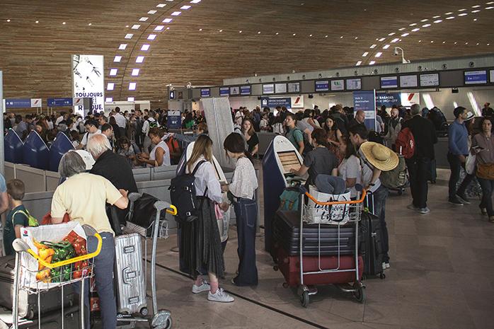 pexels-connor-danylenko