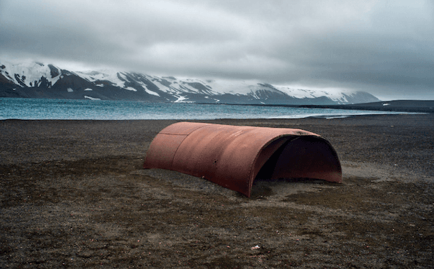 Deception Island 01, Antarctica, 2013 par Jonas Lam (© Intersections)