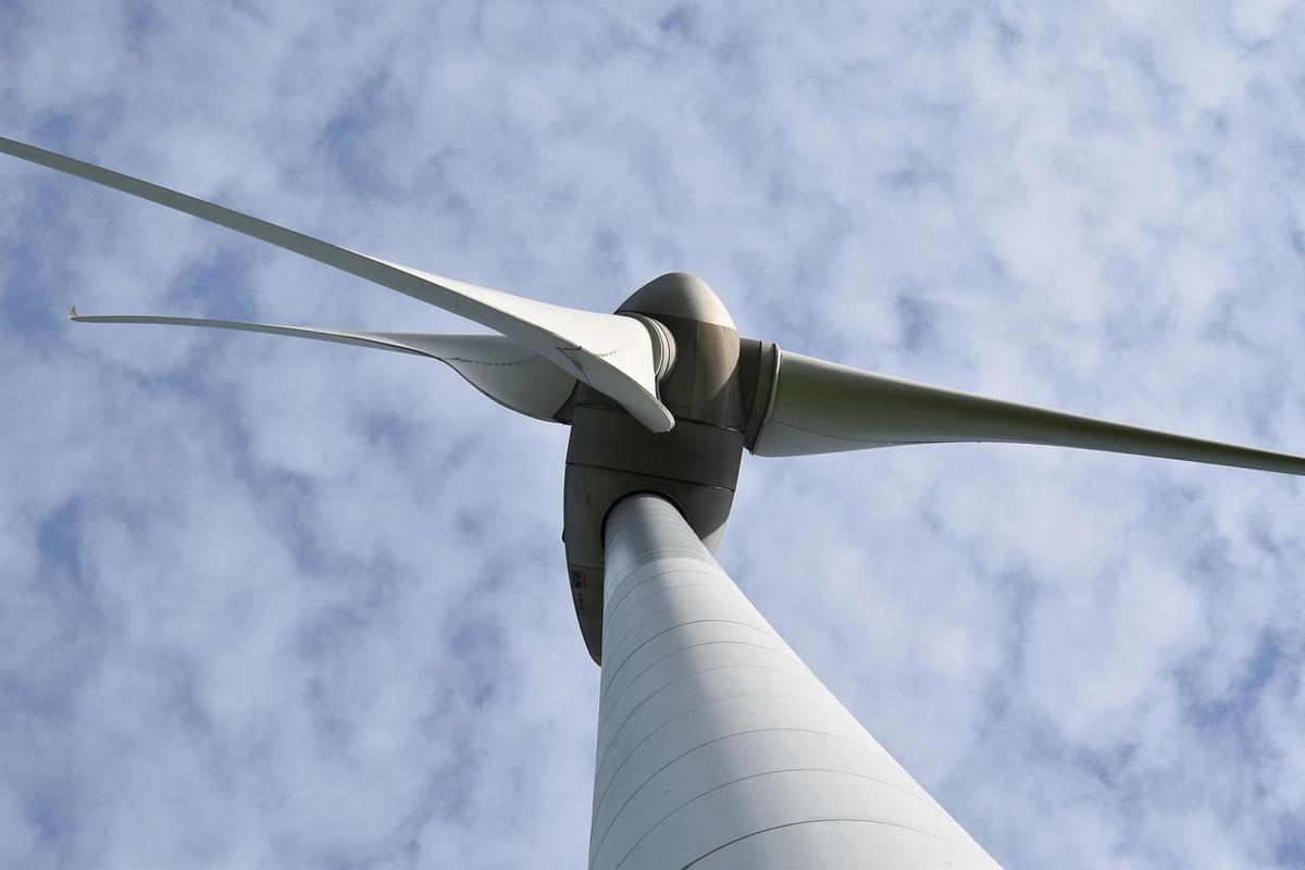 wind-turbine-4178777_1280