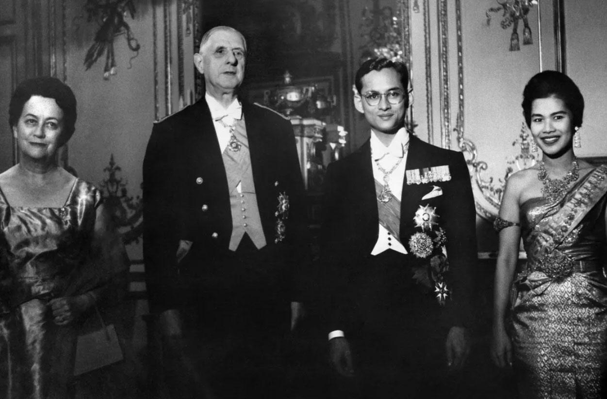 Le couple royal thaïlandais avec le couple De Gaulle 
