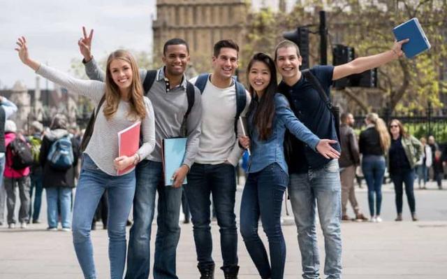 Voyager et apprendre