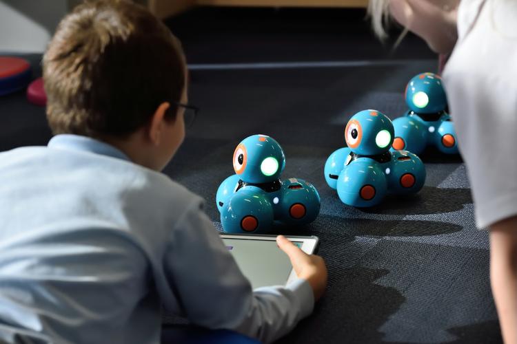 enfants IA robots