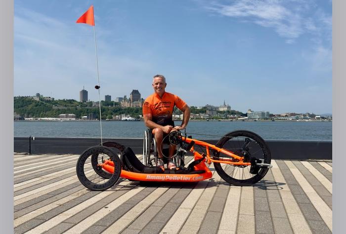 jimmy pelletier et son vélo à main