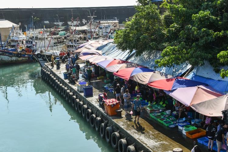 marché de pêcheurs à Daxi