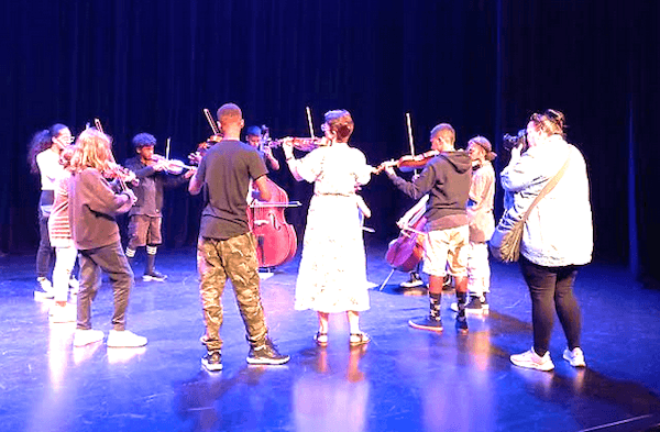 Nabanga, orchestre unique au Vanuatu 