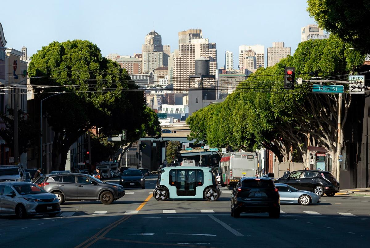 Un taxi autonome Zoox dans San Francisco