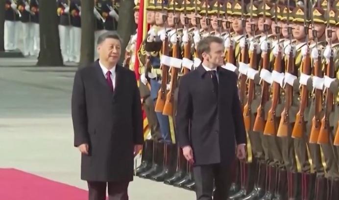 Macron en visite officielle en Chine en 2023