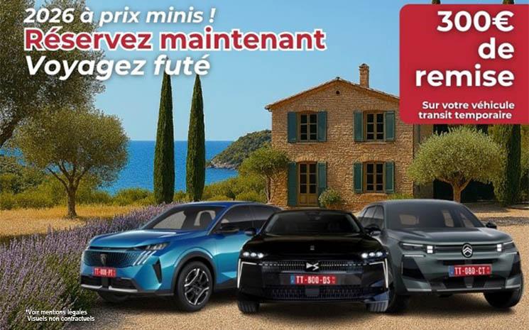 Trois vehicules citroen de location devant une villa mediterraneenne