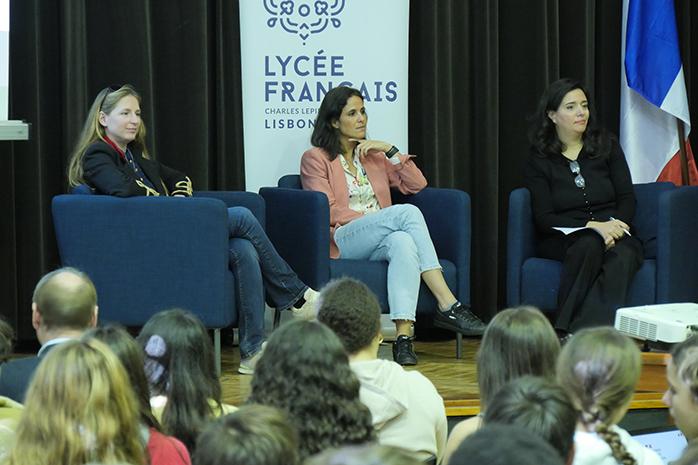 Raparigas InTech au Lycée français Charles Lepierre à Lisbonne