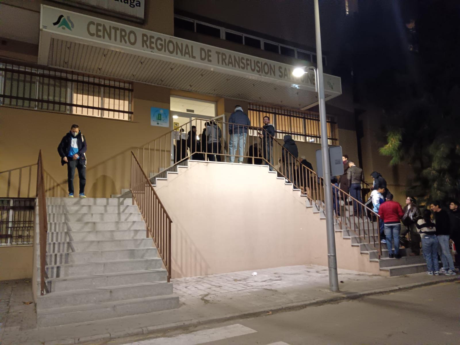 Queue pour donner son sang à Malaga (@malagajunta)