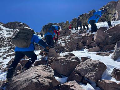 Photo : Rémi Sanz. Dernier tronçon de l'ascension de l'Aconcagua.