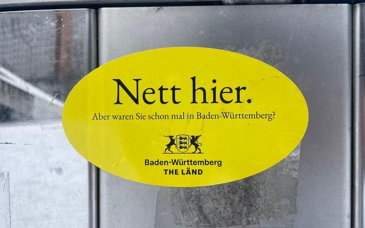 autocollant nett hier