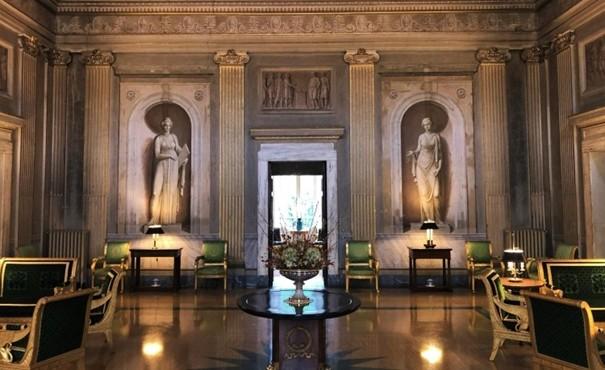 Villa_Bonaparte_salon