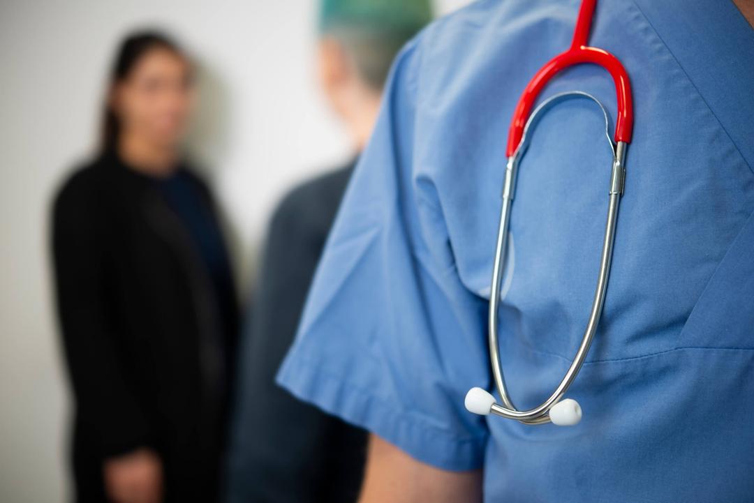 blouse bleue de médecin 