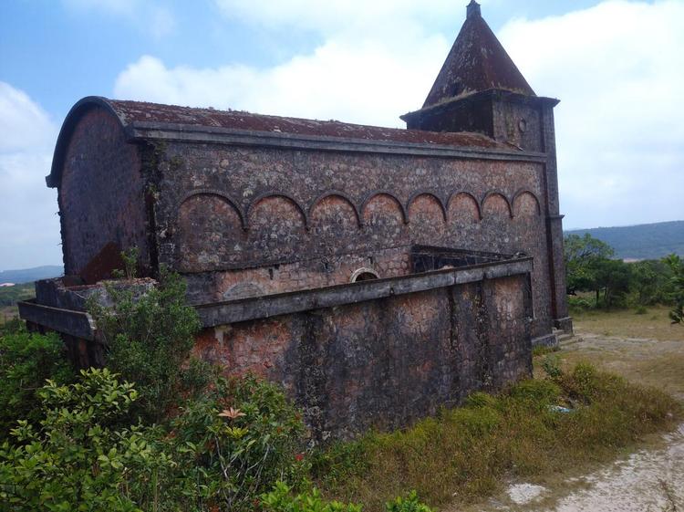 Le Bokor, le fantôme colonial dans la brume du Cambodge