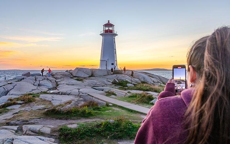 photo phare et coucher de soleil