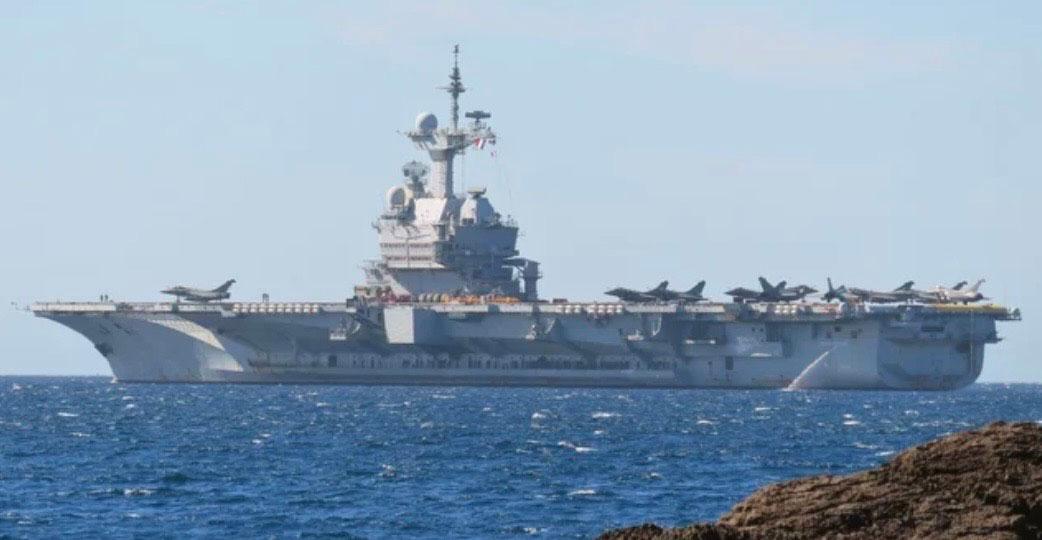 Porte-avions Charles de Gaulle