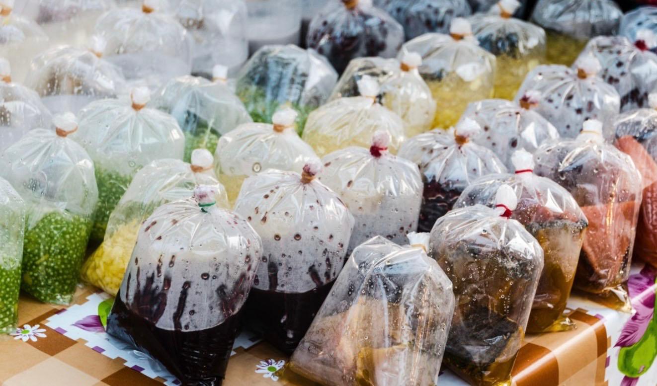 Nourriture sous plastique Thaïlande 