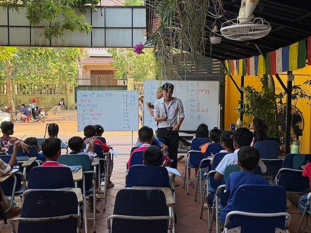 À Siem Reap, Saèk Thmey, une école qui parie sur le français pour changer des destins