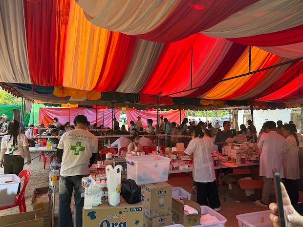 Dans le cœur des bénévoles : les missions médicales d'urgence de Mona Tep