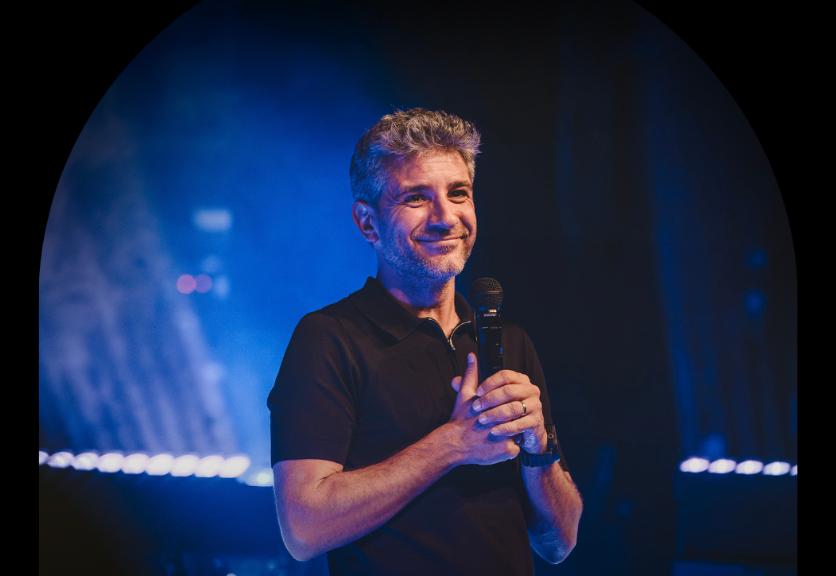 L'humoriste Verino sur scène