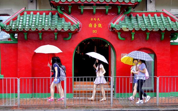 femmes chine parapluies